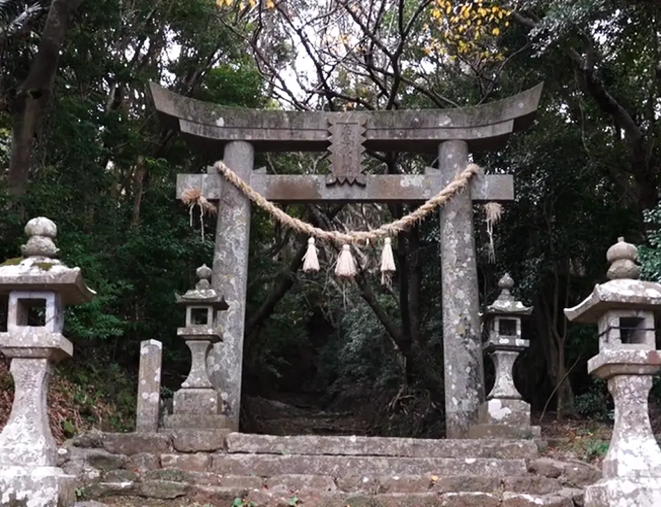 鳥居